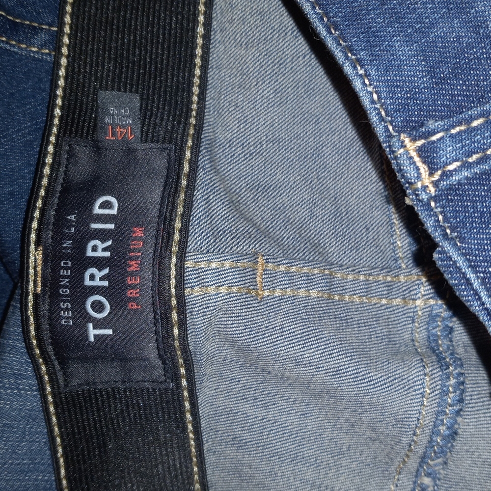 Sky High Skinny jeans, Emersion 🧾 - Picture 4 of 14